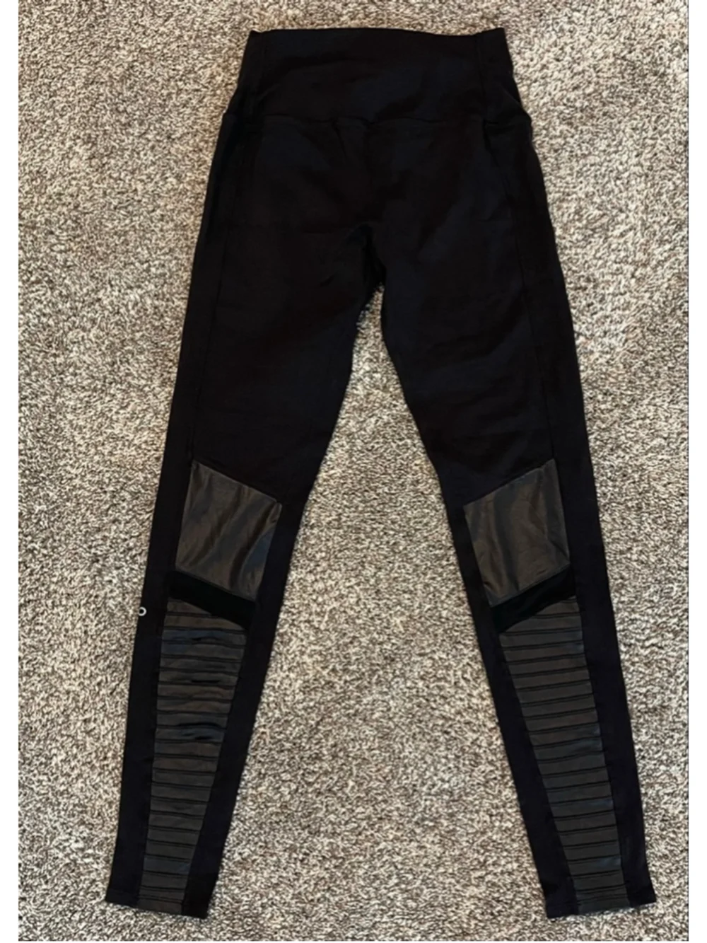 Alo Women’s Moto High-Rise Leggings, Size Medium, 28.5” Inseam, VGUC